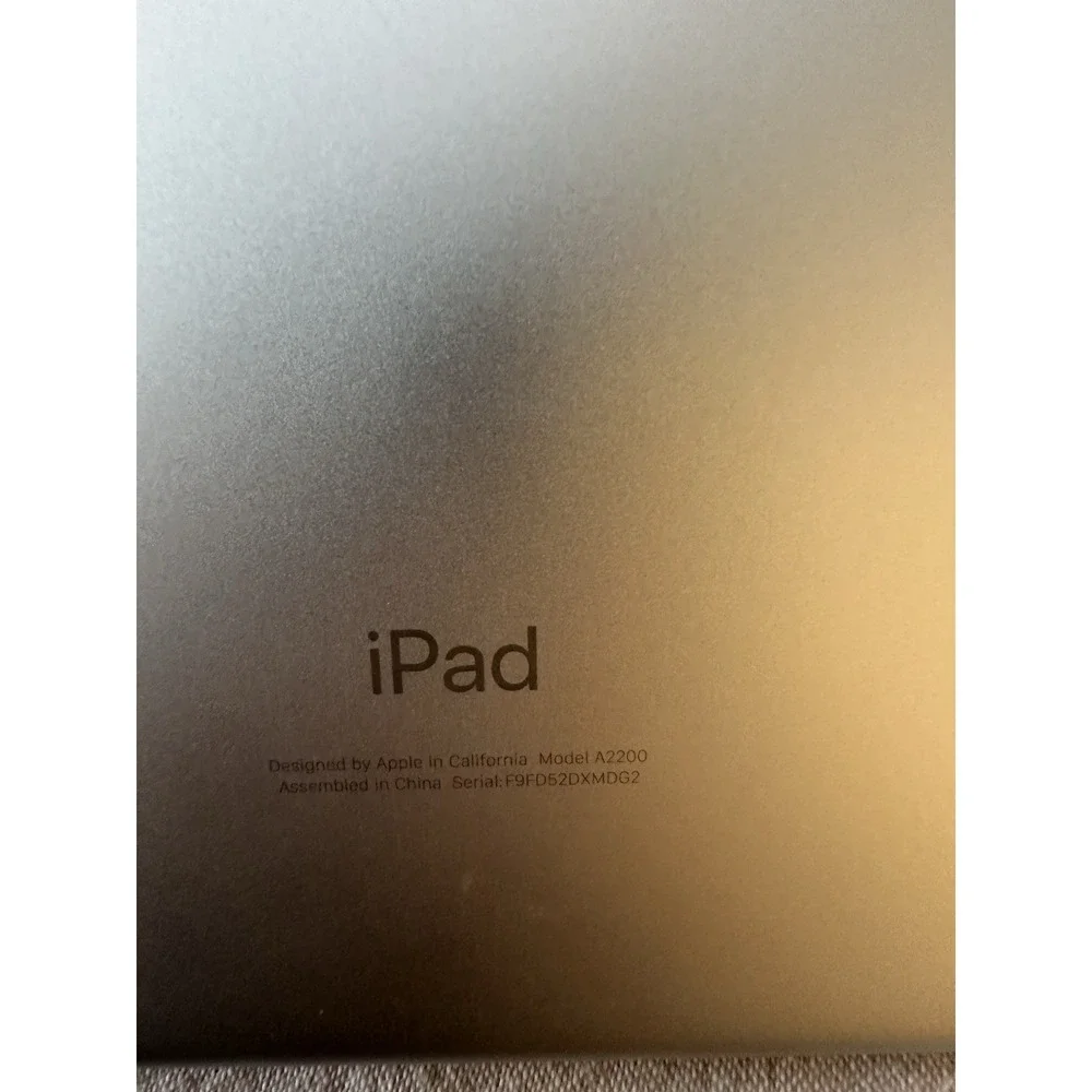 7th Generation Apple iPad In Perfect Condition Barley Used